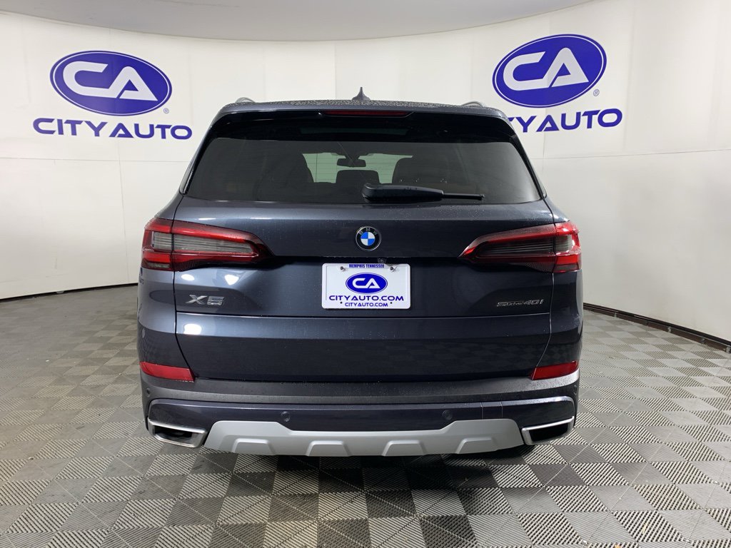 Used 2022 BMW X5 sDrive40i w/ Luxury Seating Package image 4