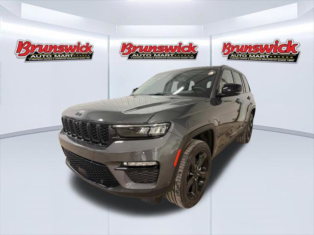 Certified 2020 Jeep Grand Cherokee Laredo w/ Quick Order Package 2BN North AWD/4WD image 1