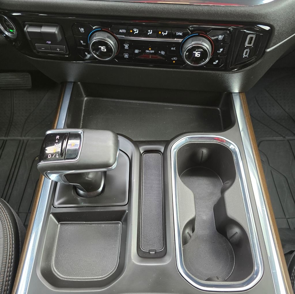 Used 2024 Chevrolet Silverado 1500 High Country w/ High Country Premium Package image 4