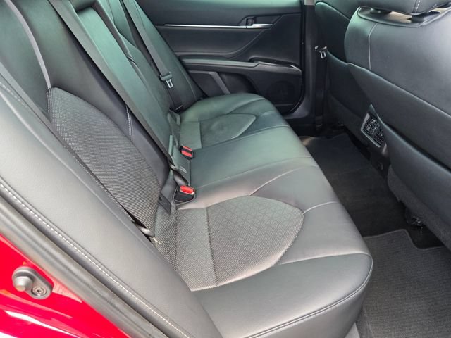 Used 2018 Toyota Camry XSE FWD image 15