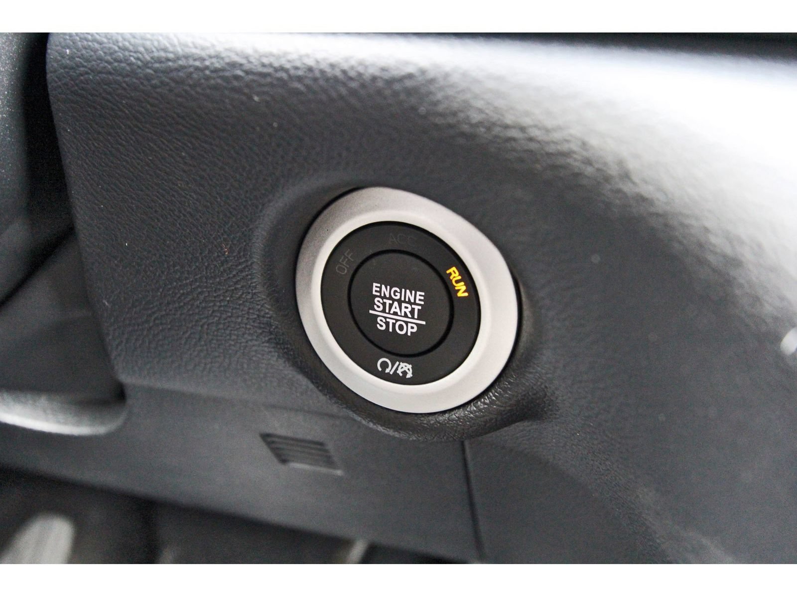 New 2026 Chrysler Voyager LX FWD image 16