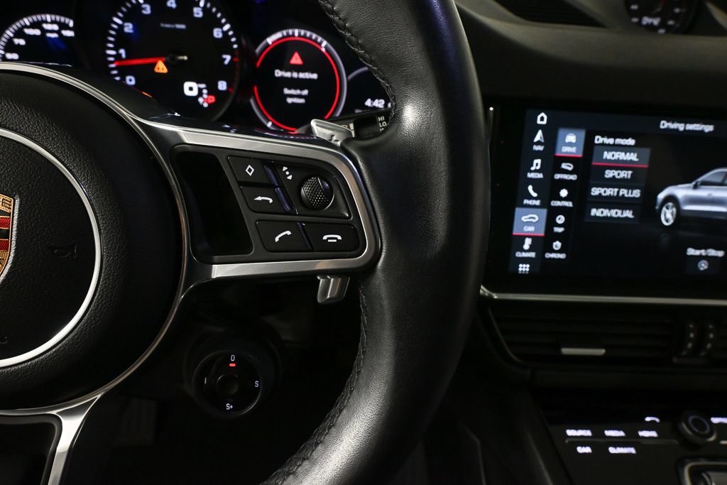 Used 2020 Porsche Cayenne AWD/4WD image 11