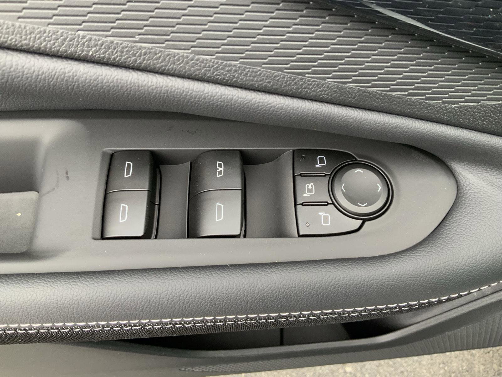 New 2026 Chevrolet Blazer EV LT image 27