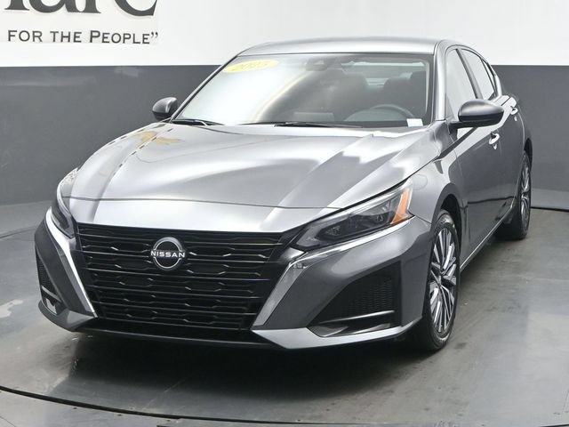 Used 2025 Nissan Altima 2.5 SV AWD/4WD image 7