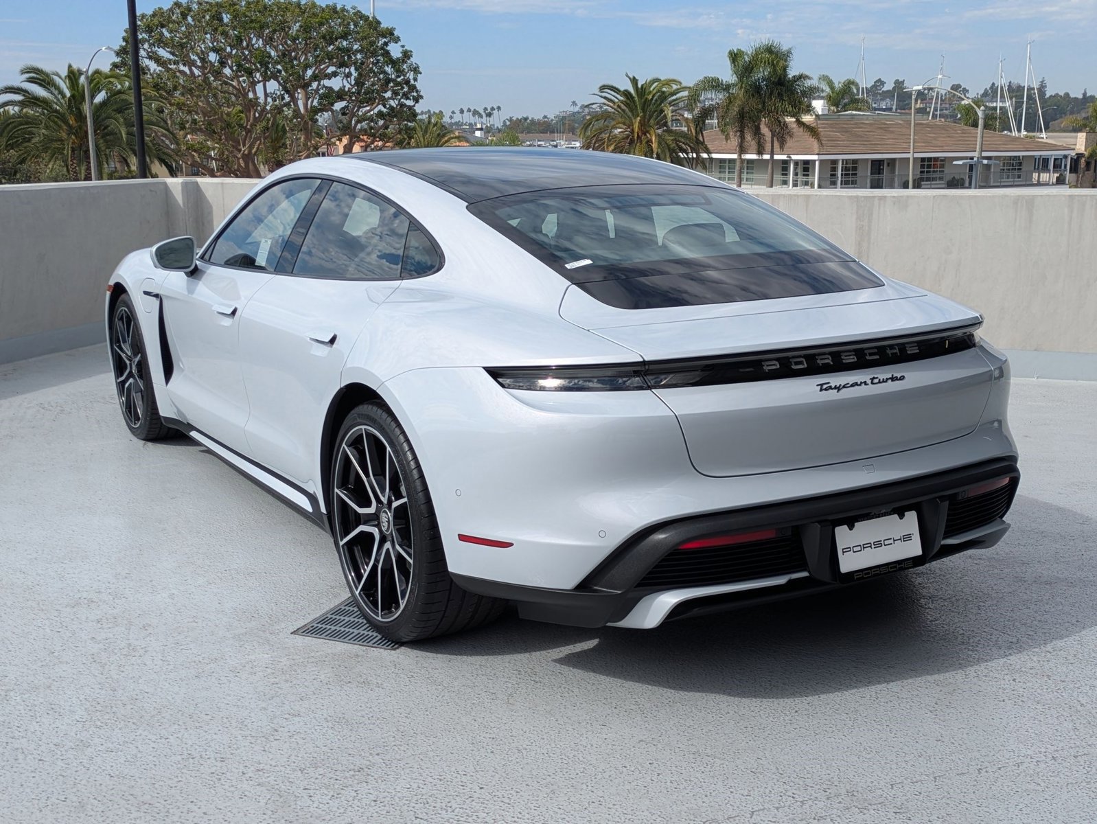 Certified 2024 Porsche Taycan Turbo image 3