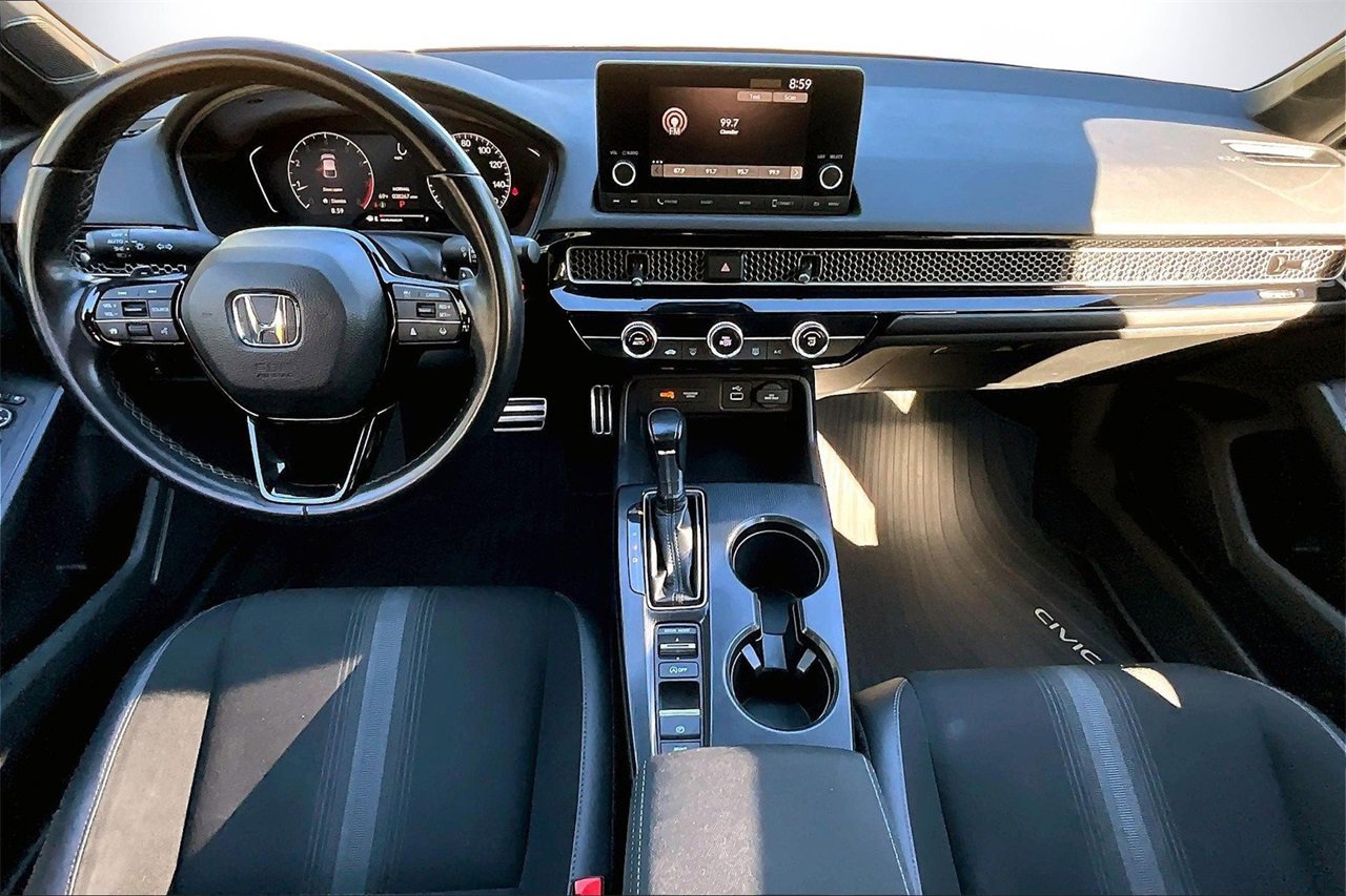 Used 2023 Honda Civic Sport image 13