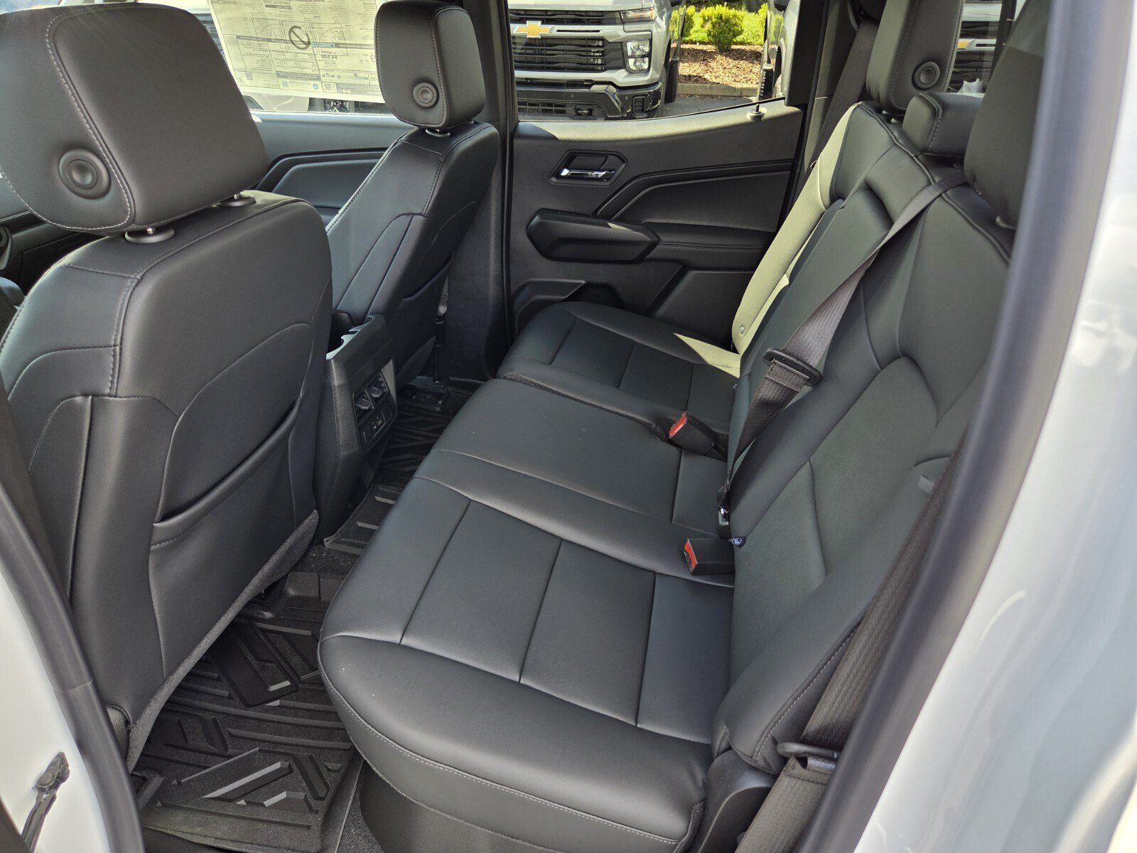 New 2026 Chevrolet Colorado LT w/ LT Convenience Package AWD/4WD image 6