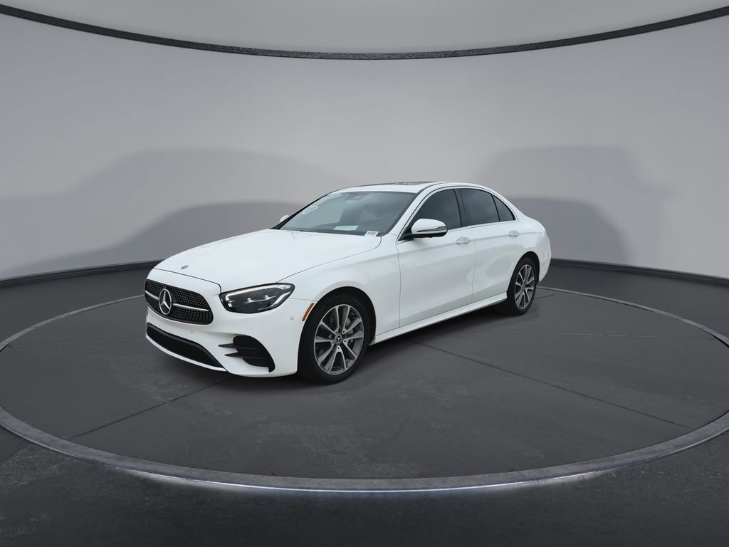 Used 2023 Mercedes-Benz E 350 4MATIC Sedan image 4