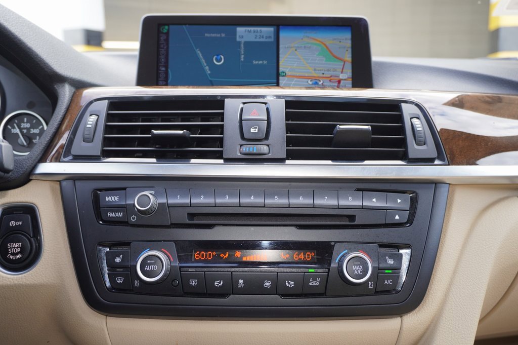 Used 2015 BMW 320i xDrive Sedan image 18