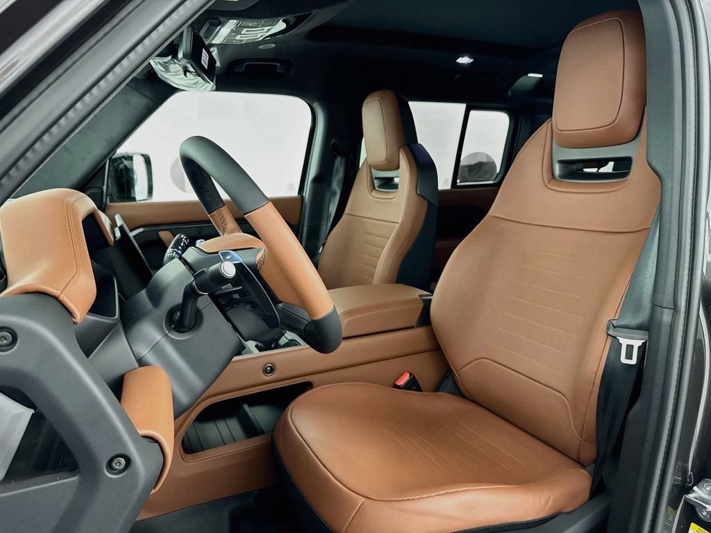 New 2026 Land Rover Defender 110 OCTA AWD/4WD image 21