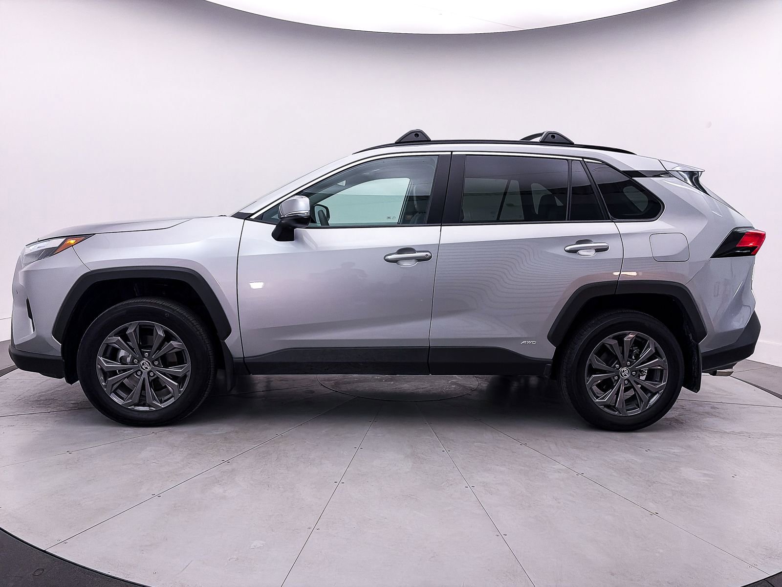 Used 2024 Toyota RAV4 XLE Premium w/ Weather Package image 40