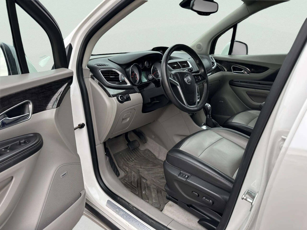 Used 2015 Buick Encore Premium w/ Experience Buick Package AWD/4WD image 13