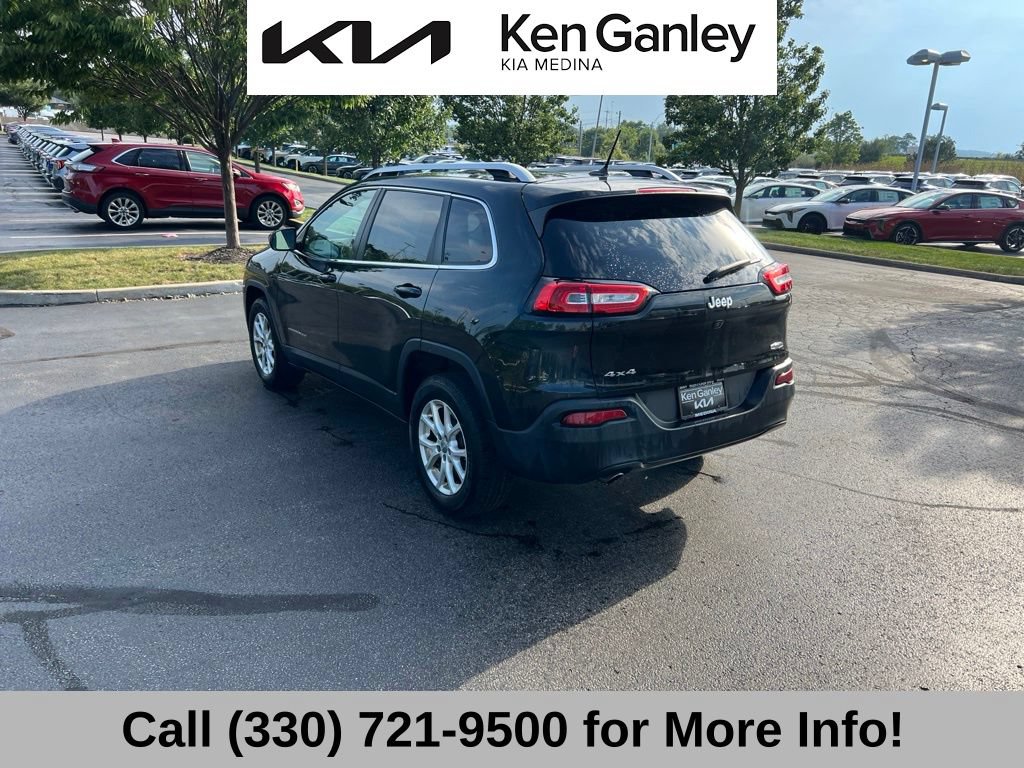 Used 2015 Jeep Cherokee Latitude w/ Cold Weather Group AWD/4WD image 14