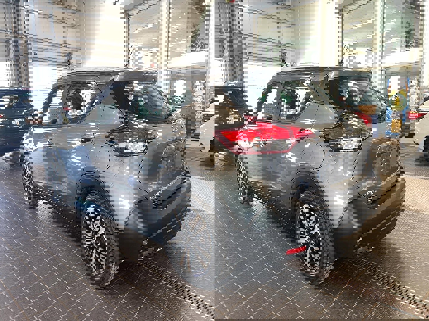 Used 2019 Nissan Kicks SV image 20