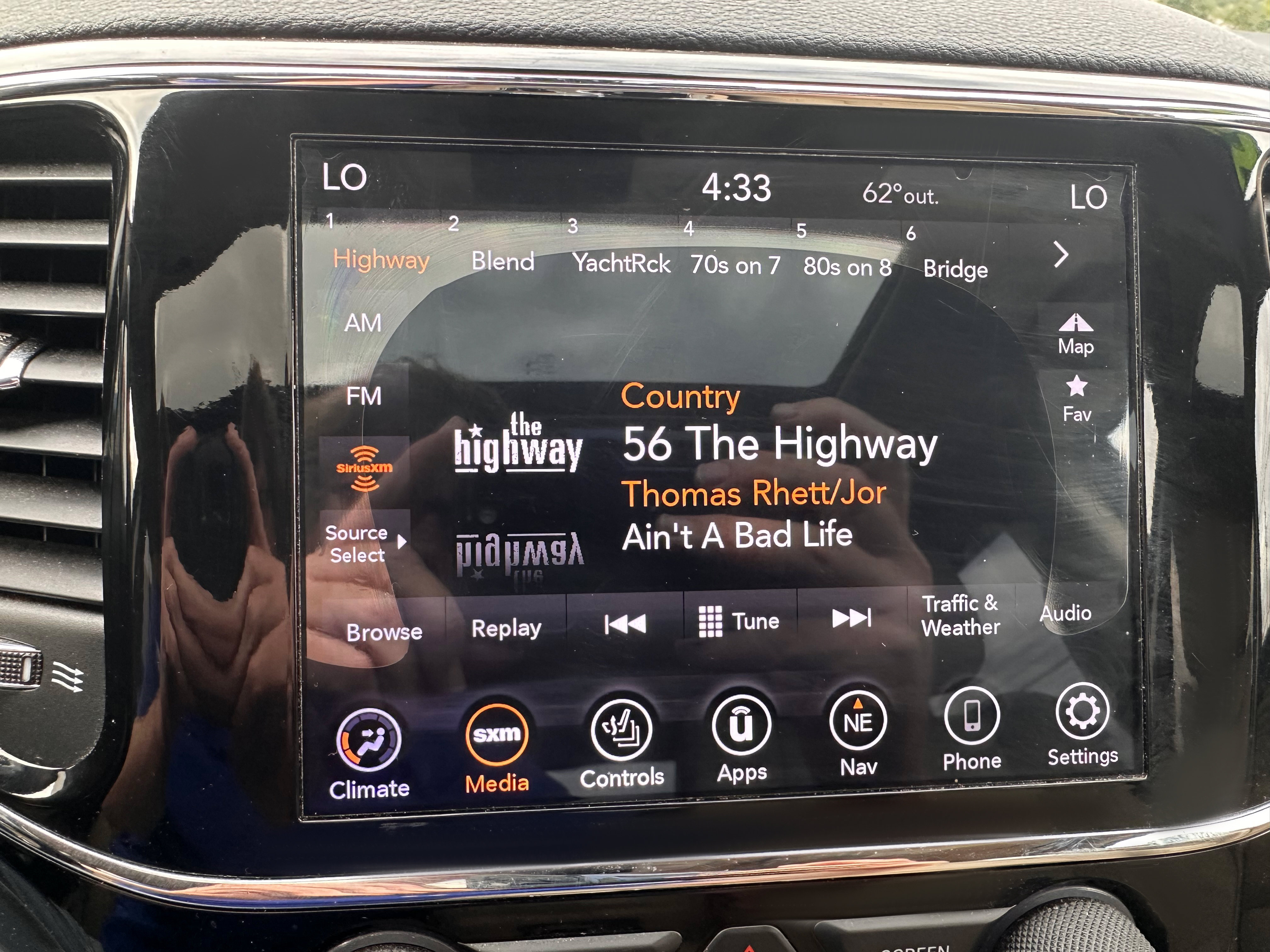Used 2020 Jeep Grand Cherokee Limited w/ Premium Lighting Group AWD/4WD image 26