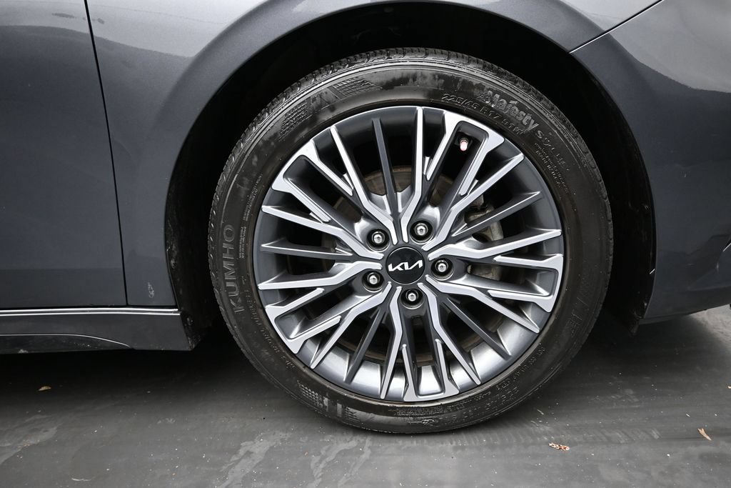 Used 2023 Kia Forte GT-Line w/ GT-Line Premium Package FWD image 10