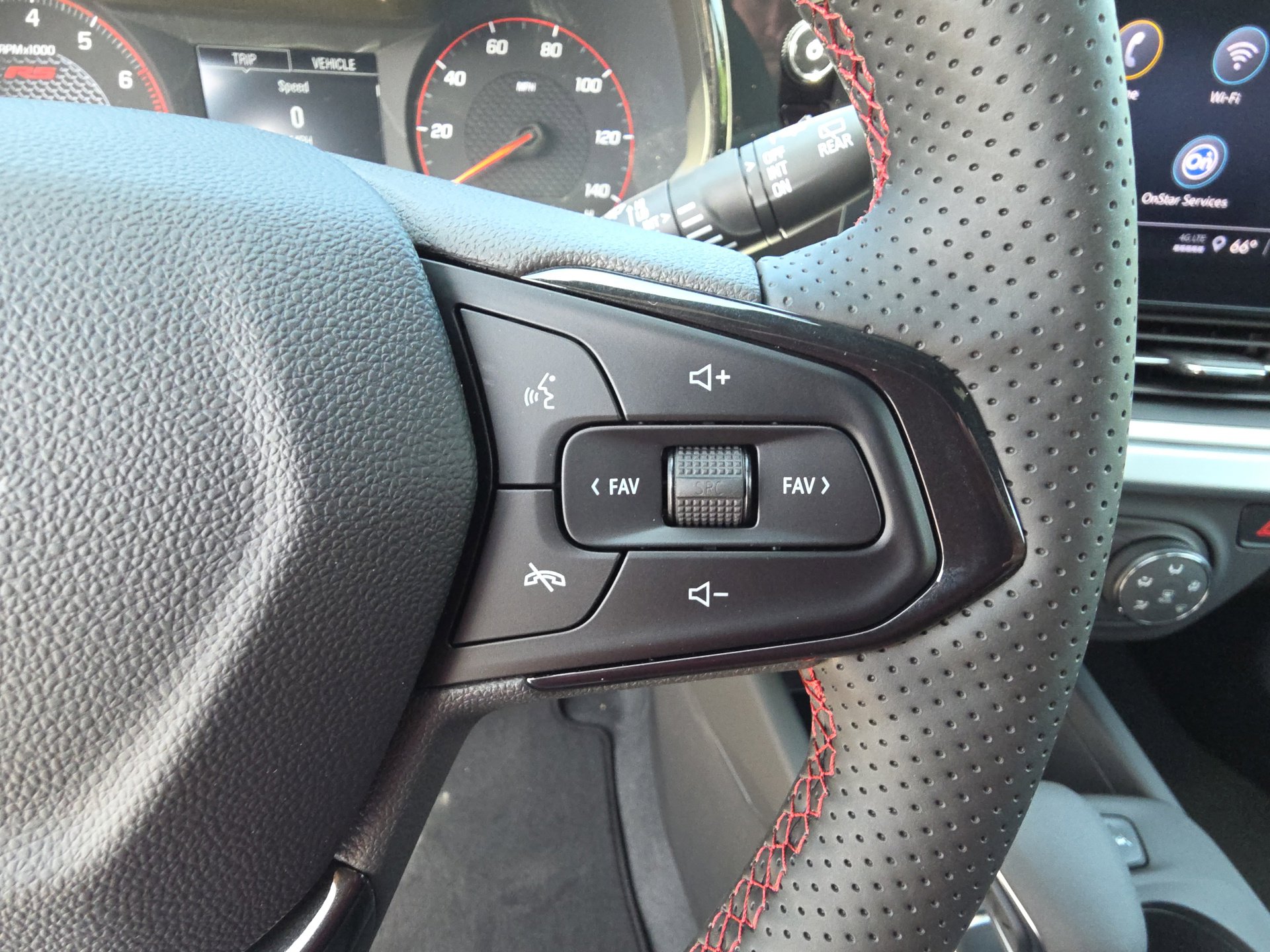 New 2026 Chevrolet Trax RS FWD image 19