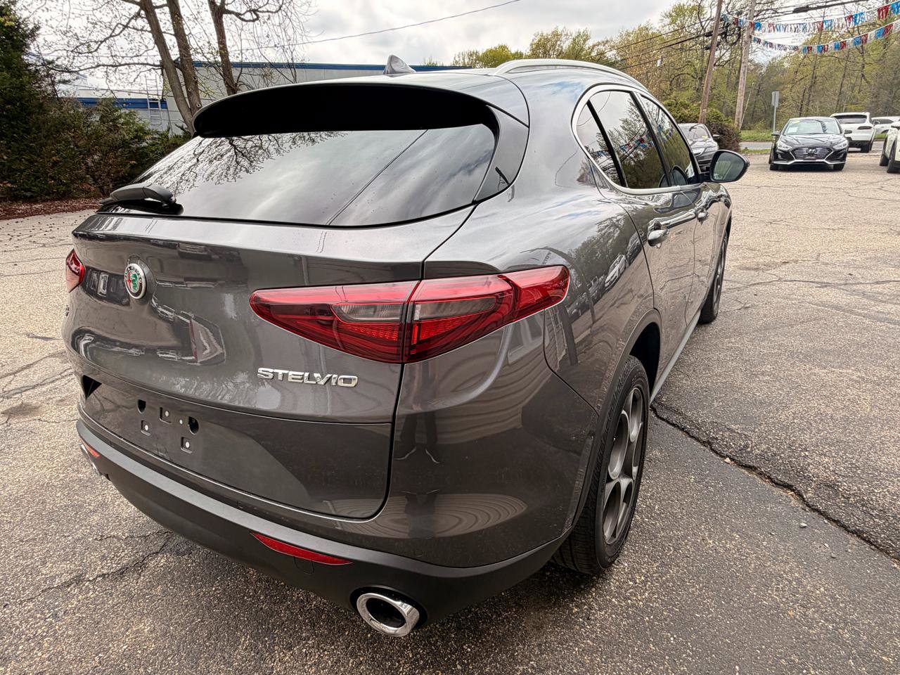 Used 2018 Alfa Romeo Stelvio Ti AWD/4WD image 6