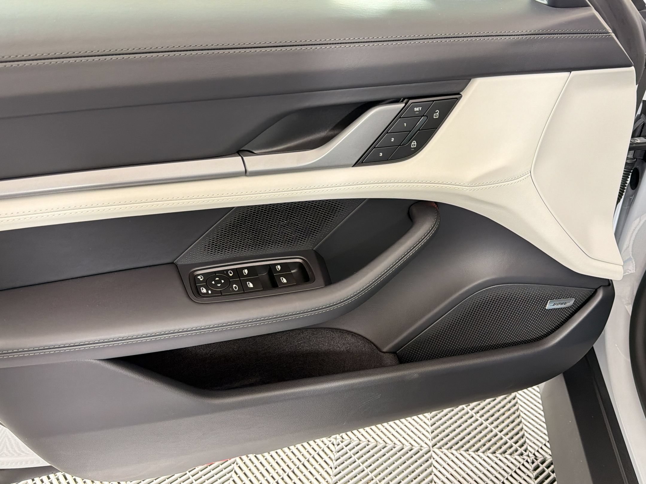 New 2026 Porsche Taycan AWD/4WD image 15