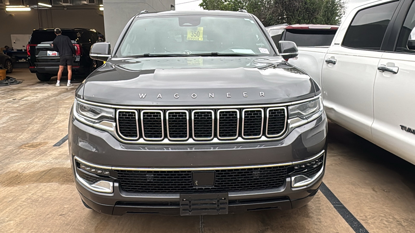 Used 2022 Jeep Wagoneer Series I RWD image 2