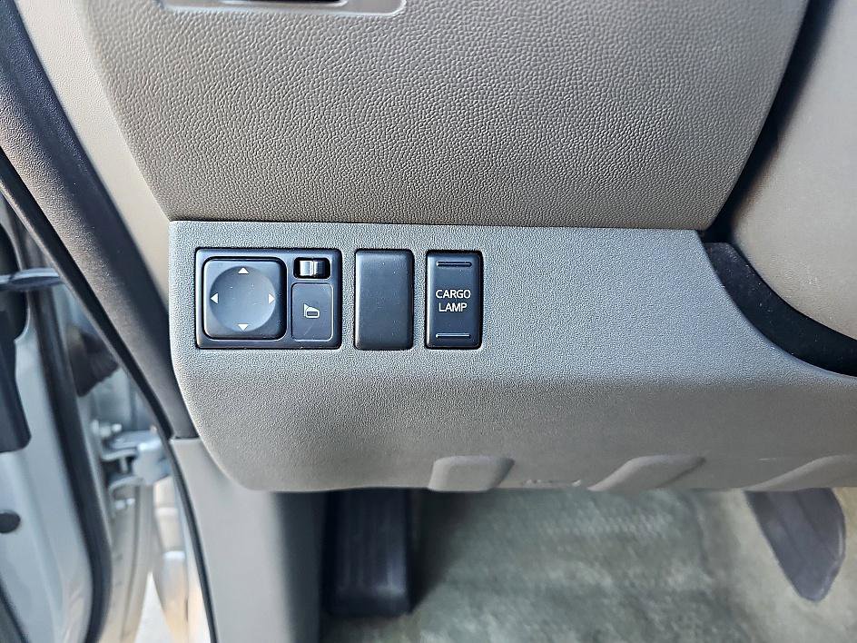 Used 2016 Nissan Frontier SV image 12