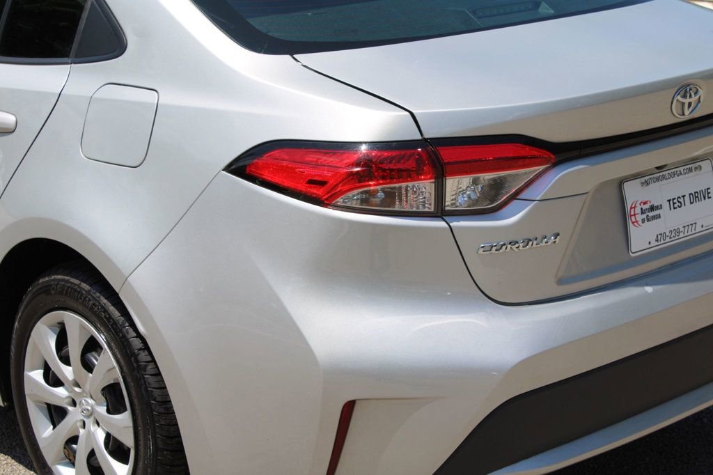Used 2021 Toyota Corolla LE image 8