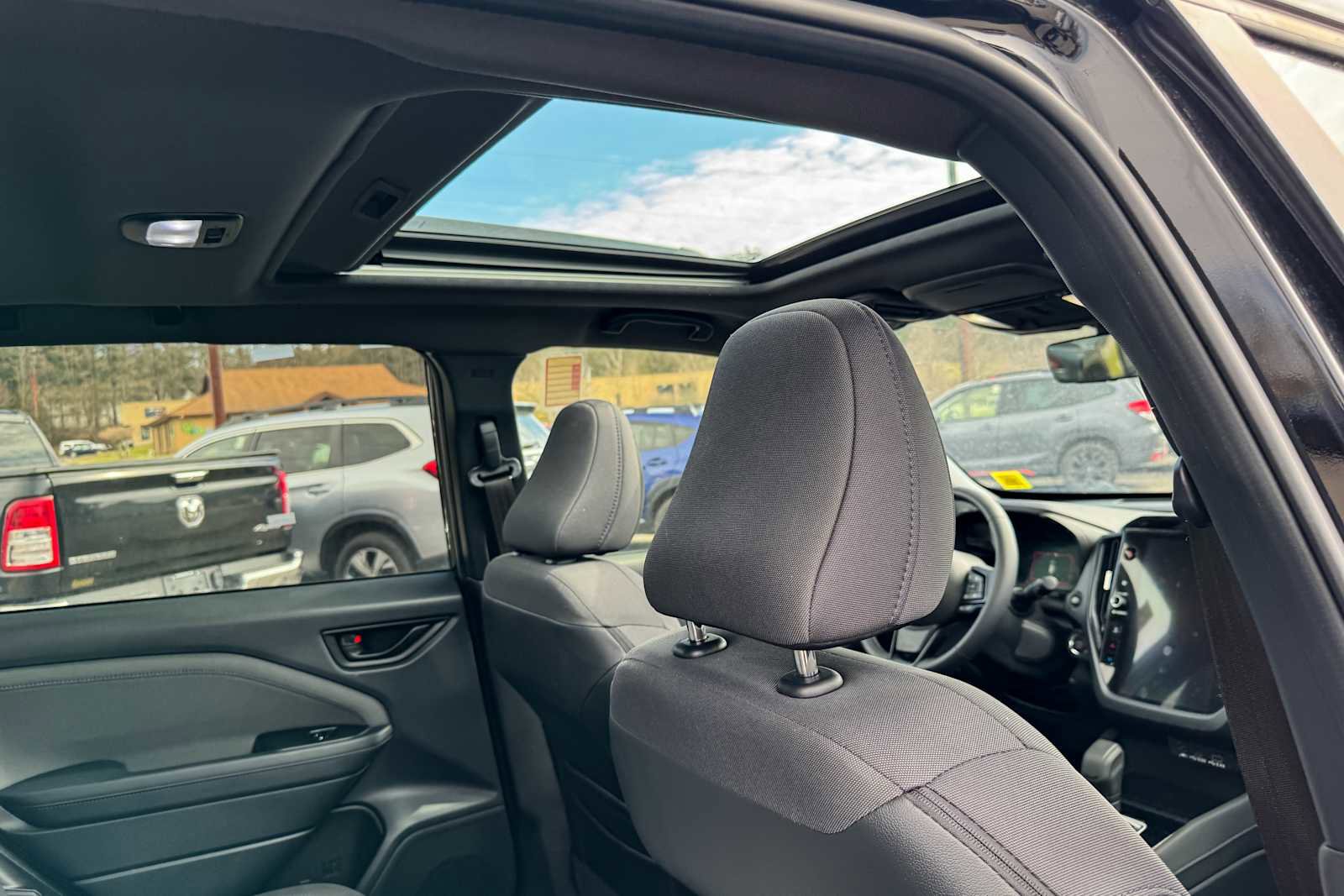 Used 2025 Subaru Forester Premium image 12