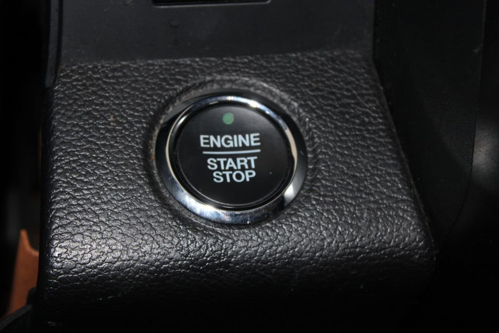 Used 2019 Ford Expedition Limited w/ Equipment Group 303A image 28