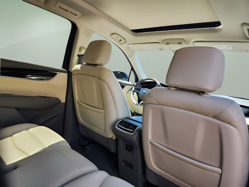 Used 2022 Cadillac XT6 Premium Luxury FWD image 10