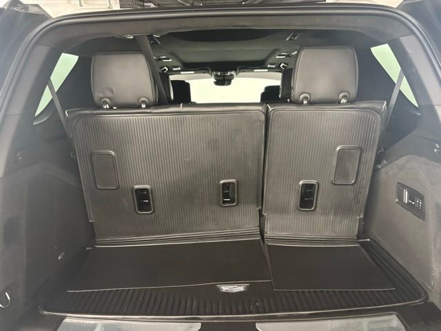 Used 2022 Cadillac Escalade Premium Luxury Platinum RWD image 39