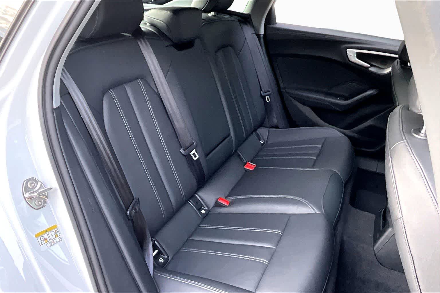 Used 2025 Audi A5 2.0T Premium Plus w/ Premium Plus AWD/4WD image 18