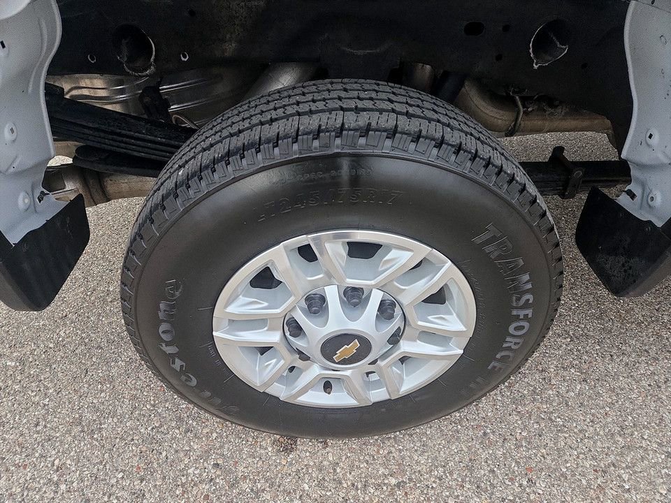 Used 2025 Chevrolet Silverado 2500 LT w/ Safety Package image 35
