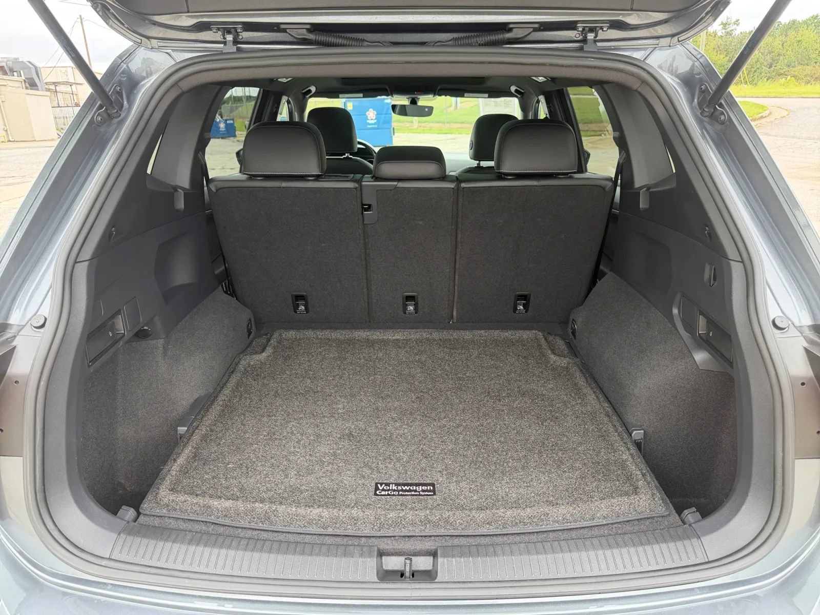 Used 2021 Volkswagen Tiguan SE R-Line AWD/4WD image 27