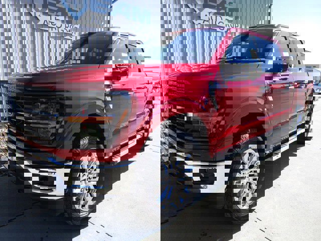 New 2025 Ford F150 XLT w/ Equipment Group 302A MID