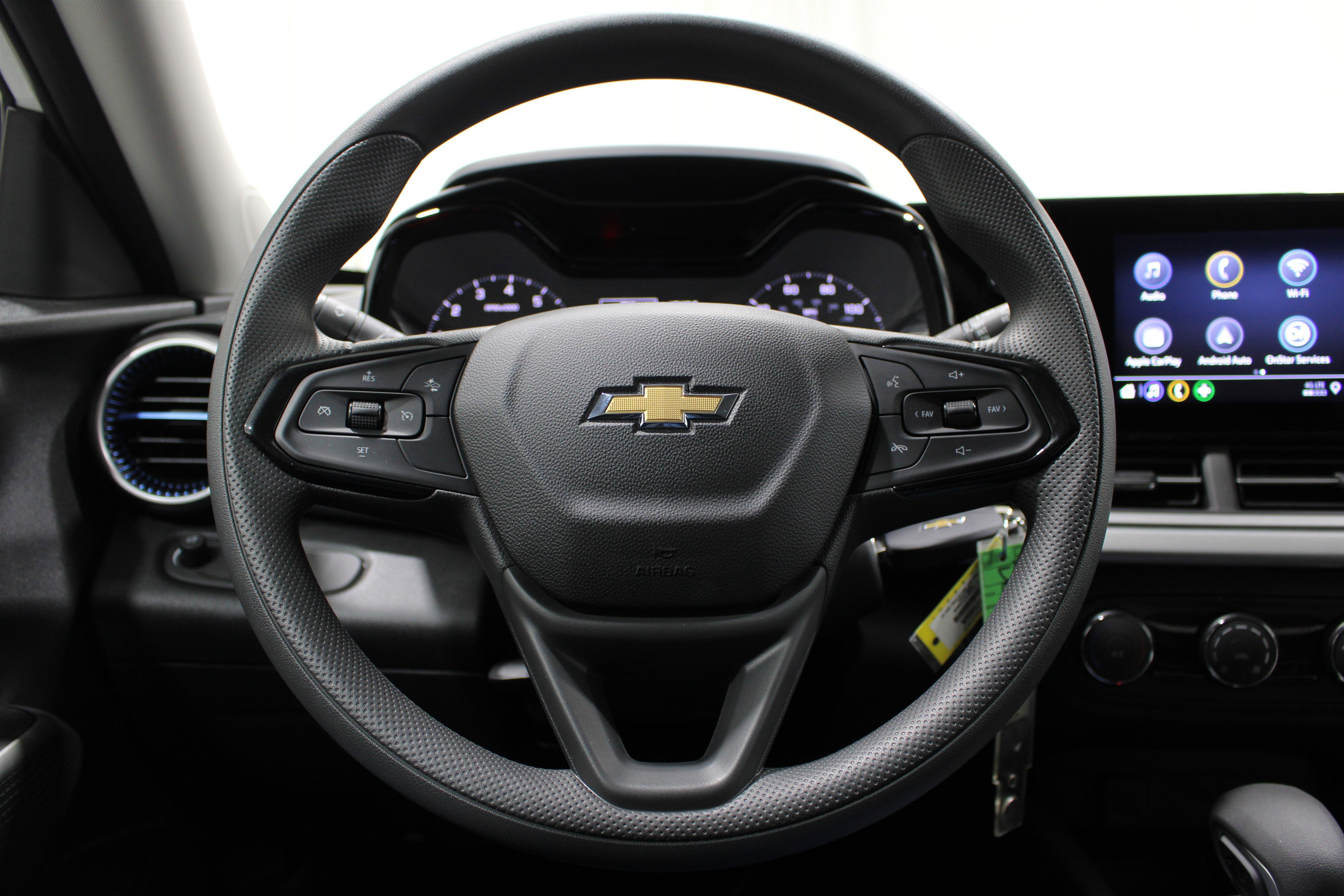 Used 2026 Chevrolet Trax LS FWD image 10