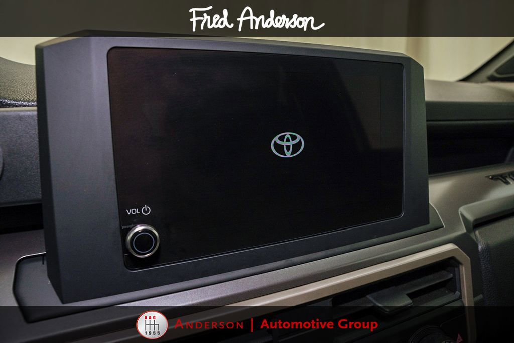 Certified 2024 Toyota Tacoma SR5 AWD/4WD image 11