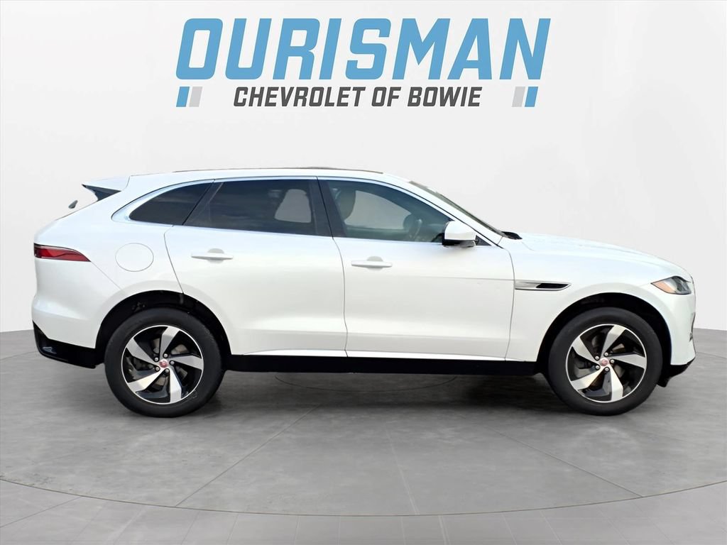 Used 2023 Jaguar F-PACE S AWD/4WD image 2
