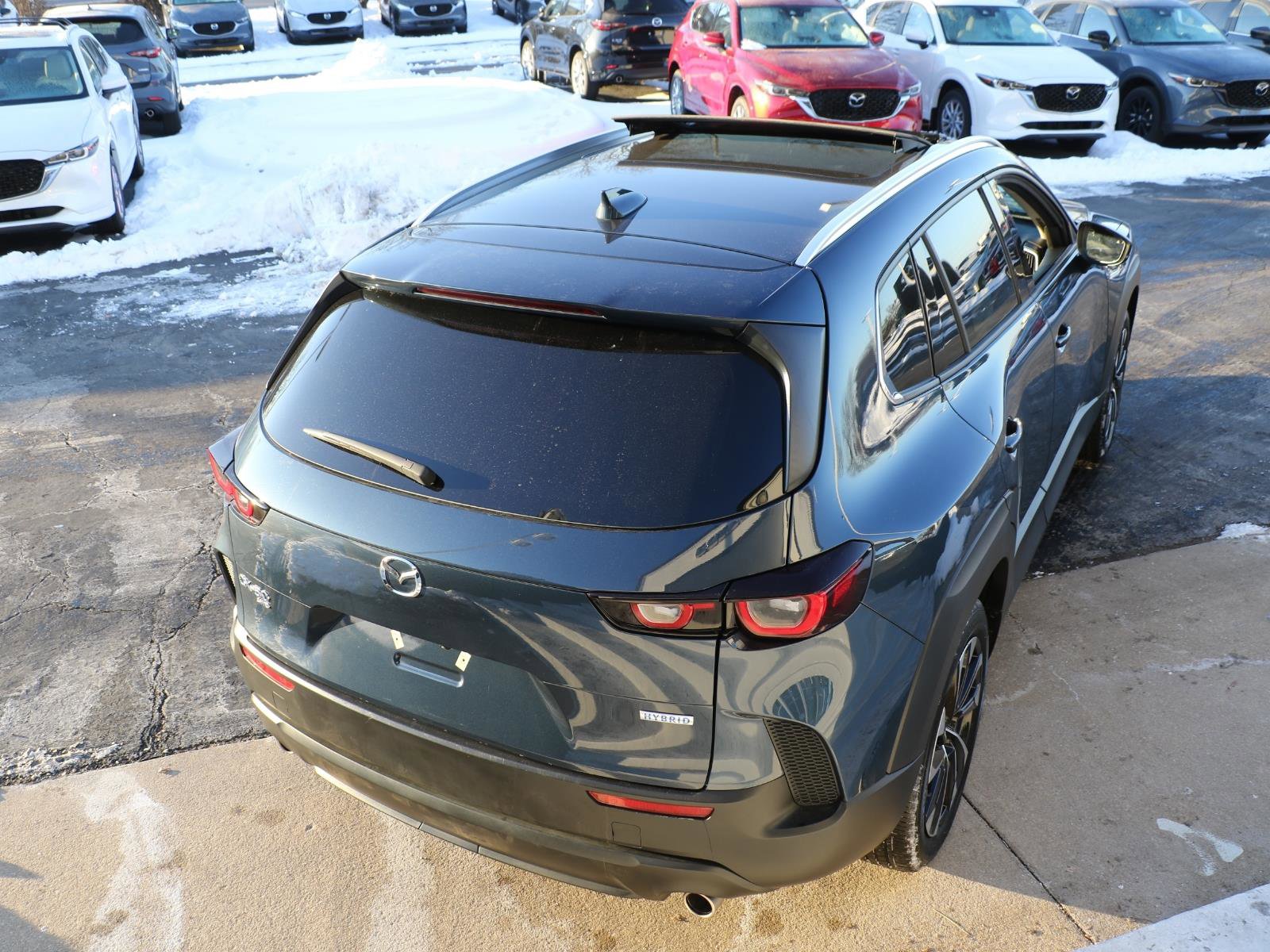 Certified 2025 MAZDA CX-50 2.5 Hybrid w/ Premium Plus Pkg image 4