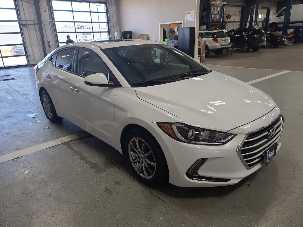Used 2017 Hyundai Elantra Value Edition image 4