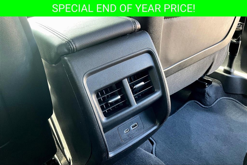 Used 2023 Cadillac XT4 Premium Luxury image 10