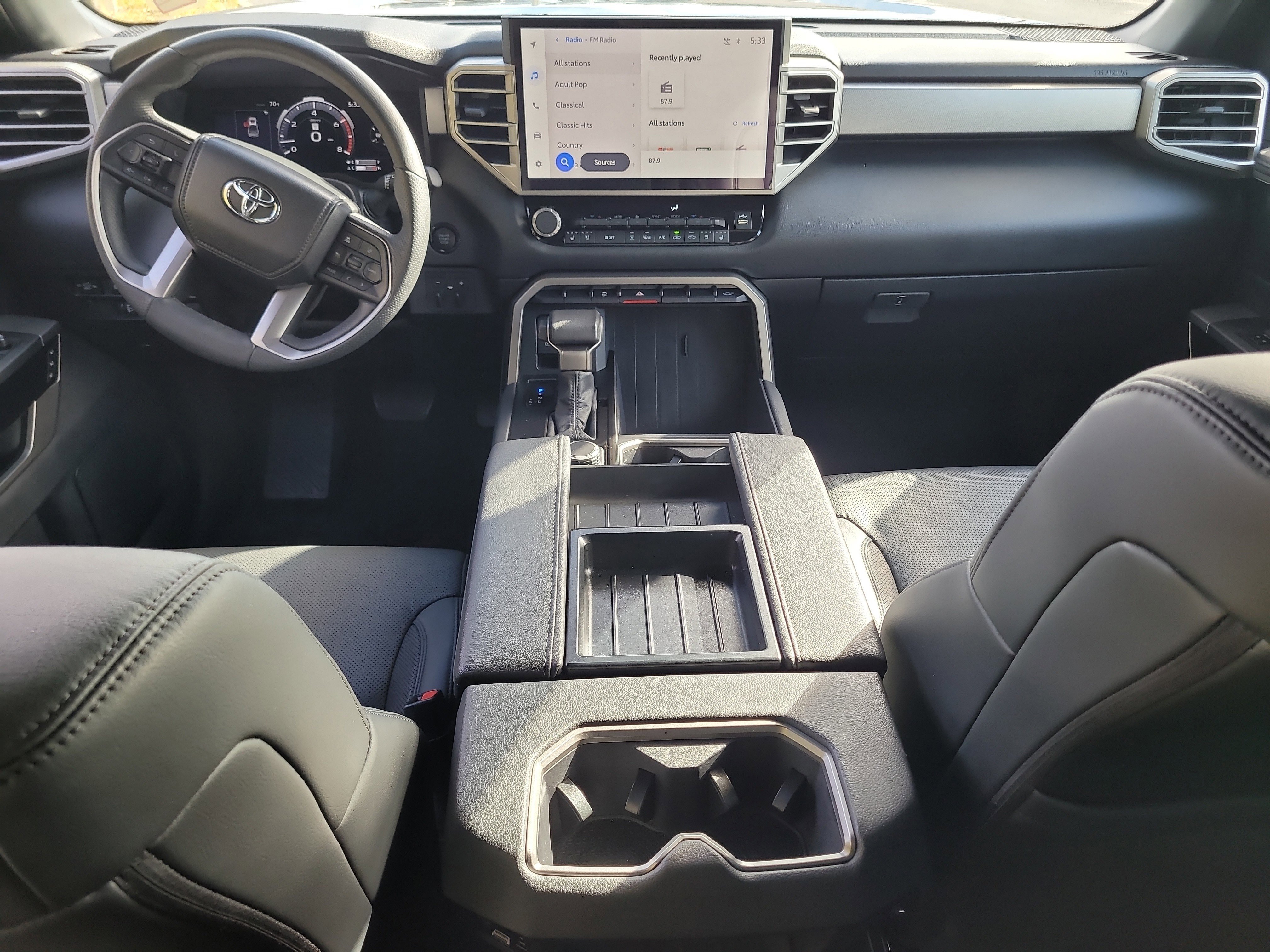 Used 2025 Toyota Tundra Limited image 17