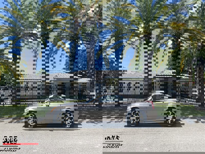 Used 2005 Cadillac XLR image 12