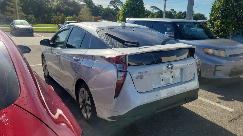 Certified 2017 Toyota Prius Four Touring FWD image 5