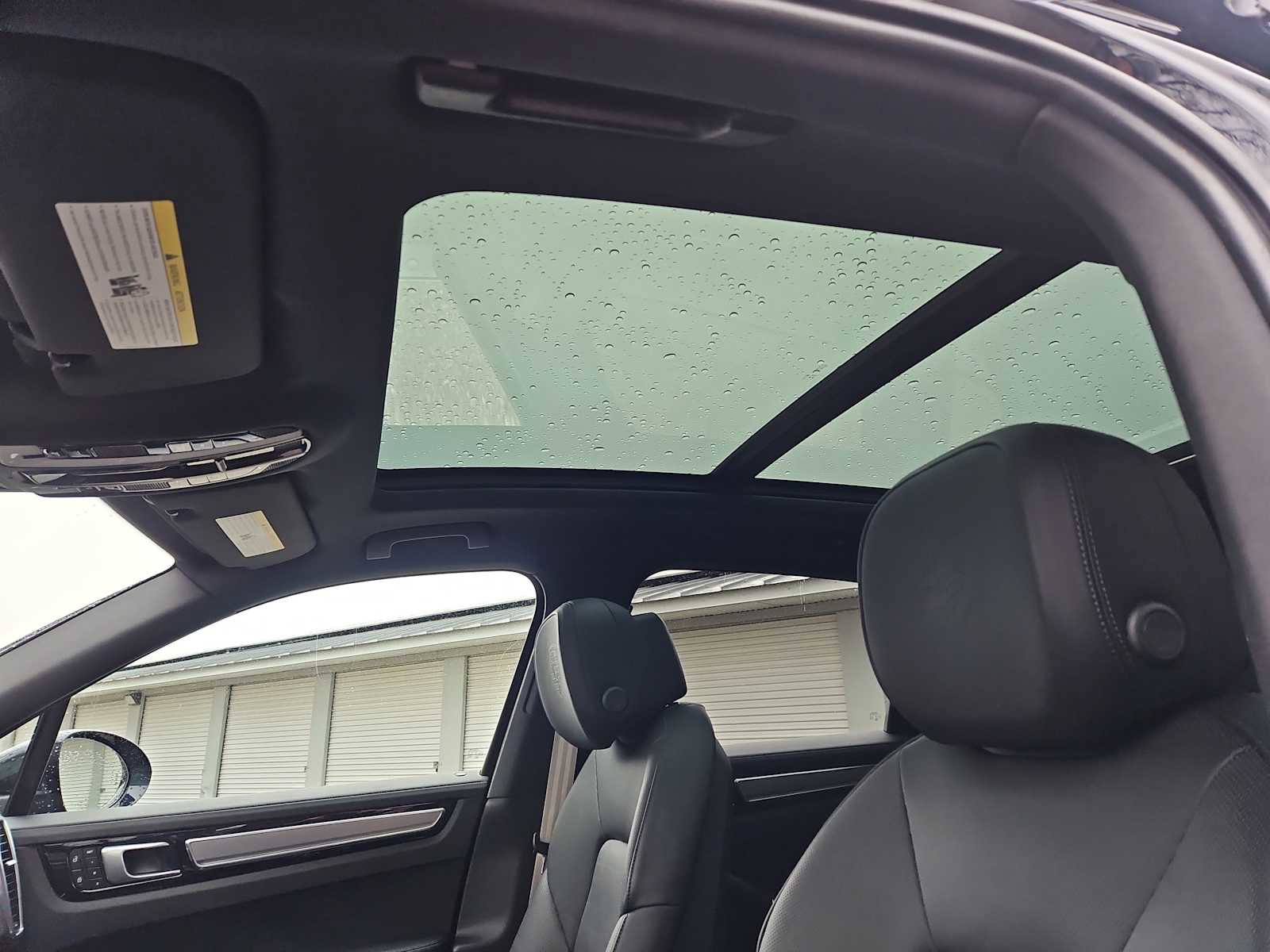 Certified 2023 Porsche Cayenne S image 17