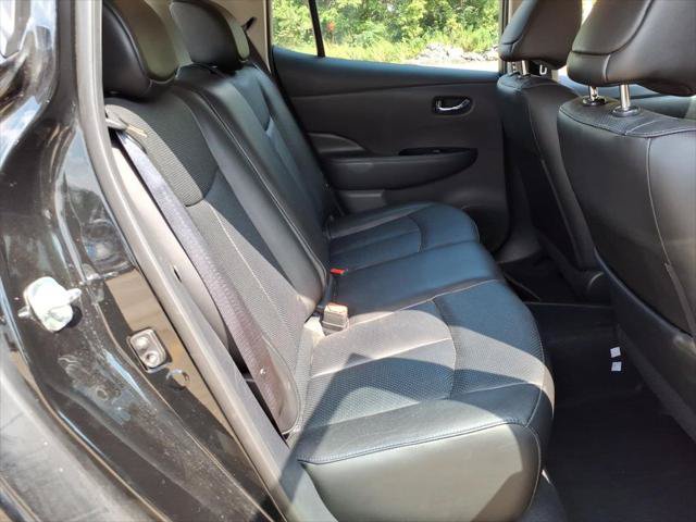 Used 2016 Nissan Leaf SL w/ Premium Package FWD image 9