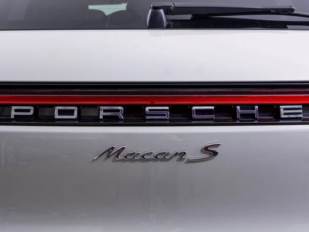 Certified 2023 Porsche Macan S w/ Premium Package AWD/4WD image 14