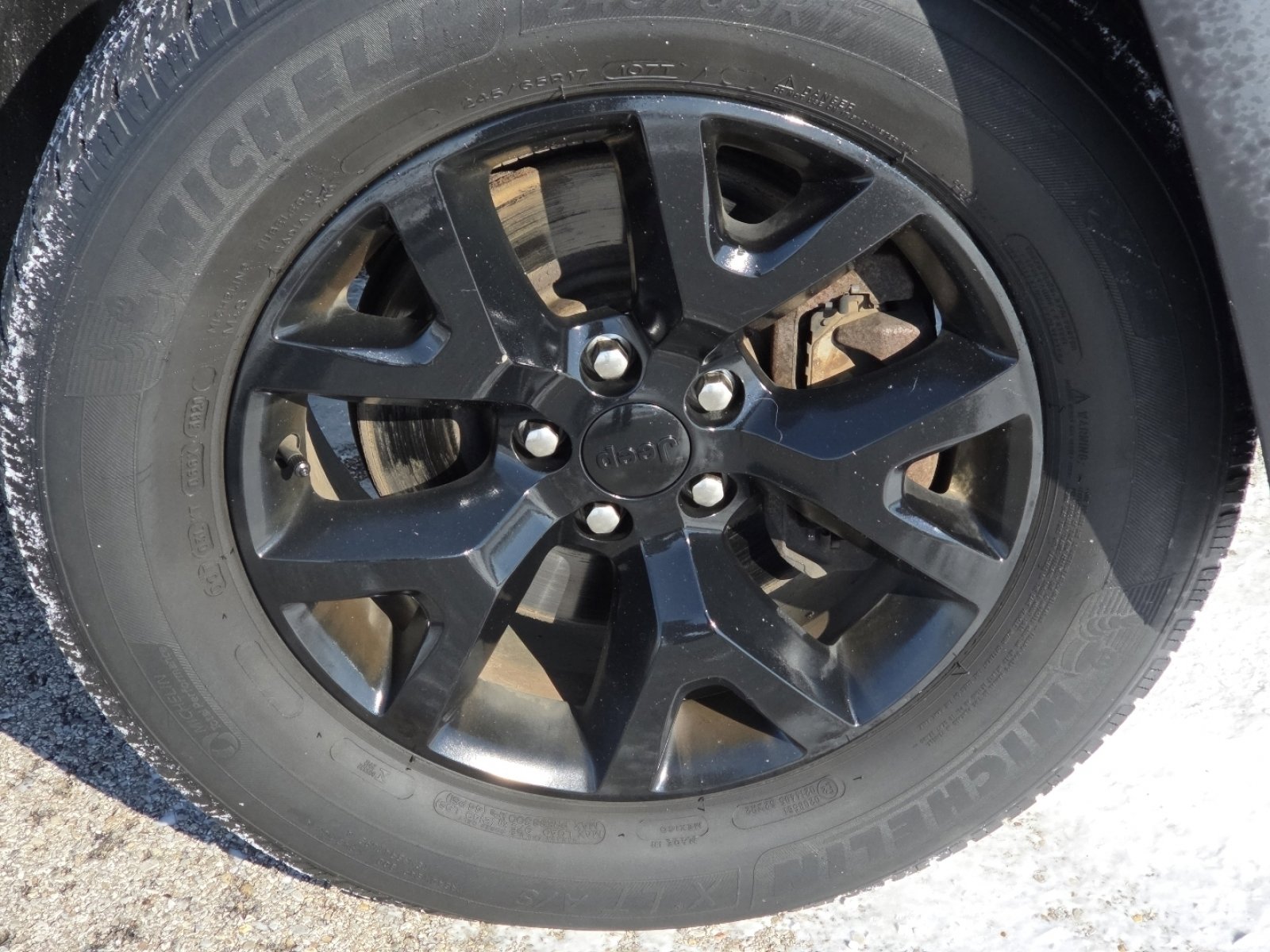 Used 2015 Jeep Cherokee Trailhawk image 9