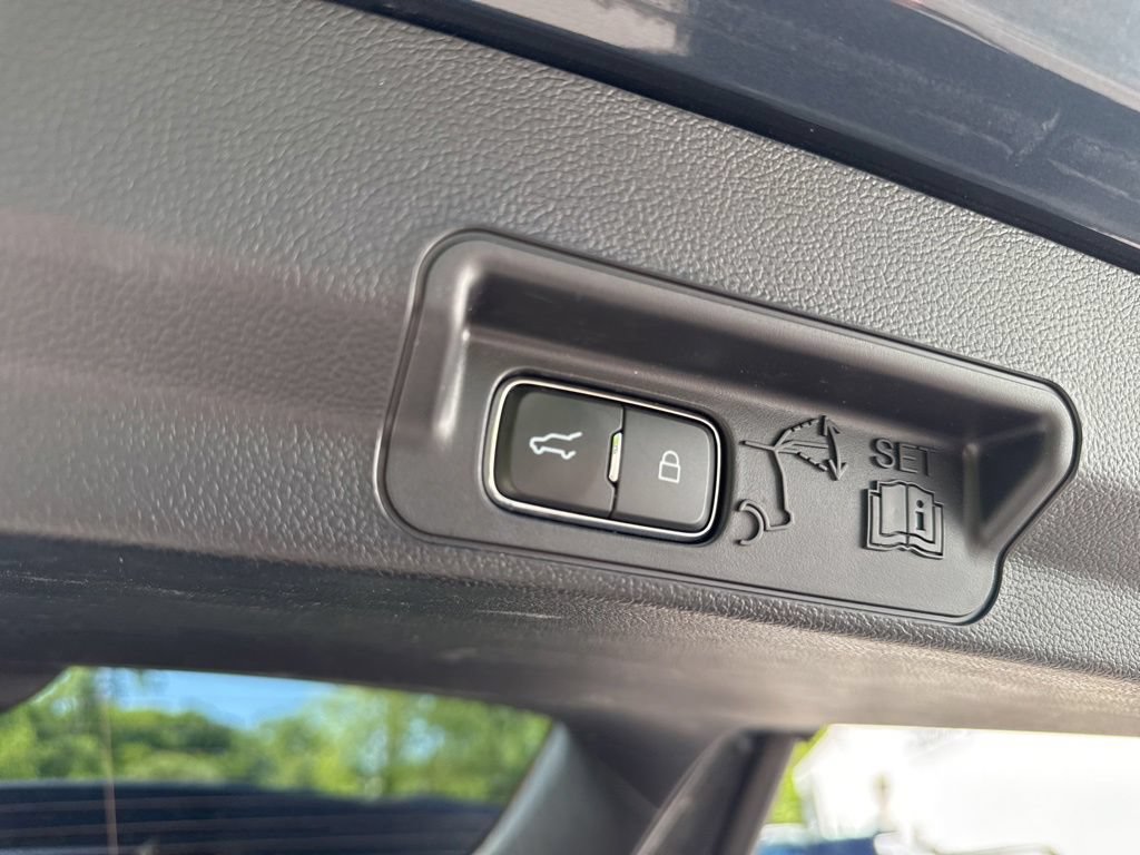 Used 2022 Ford Explorer ST w/ Equipment Group 401A AWD/4WD image 15