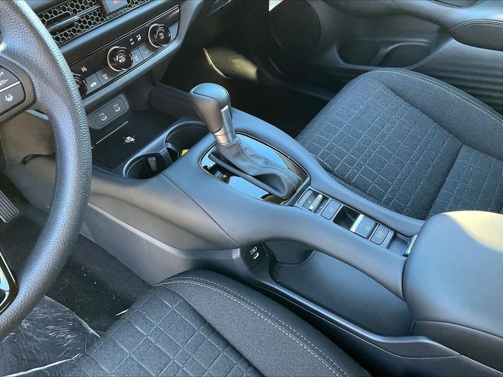 New 2026 Honda HR-V LX image 14