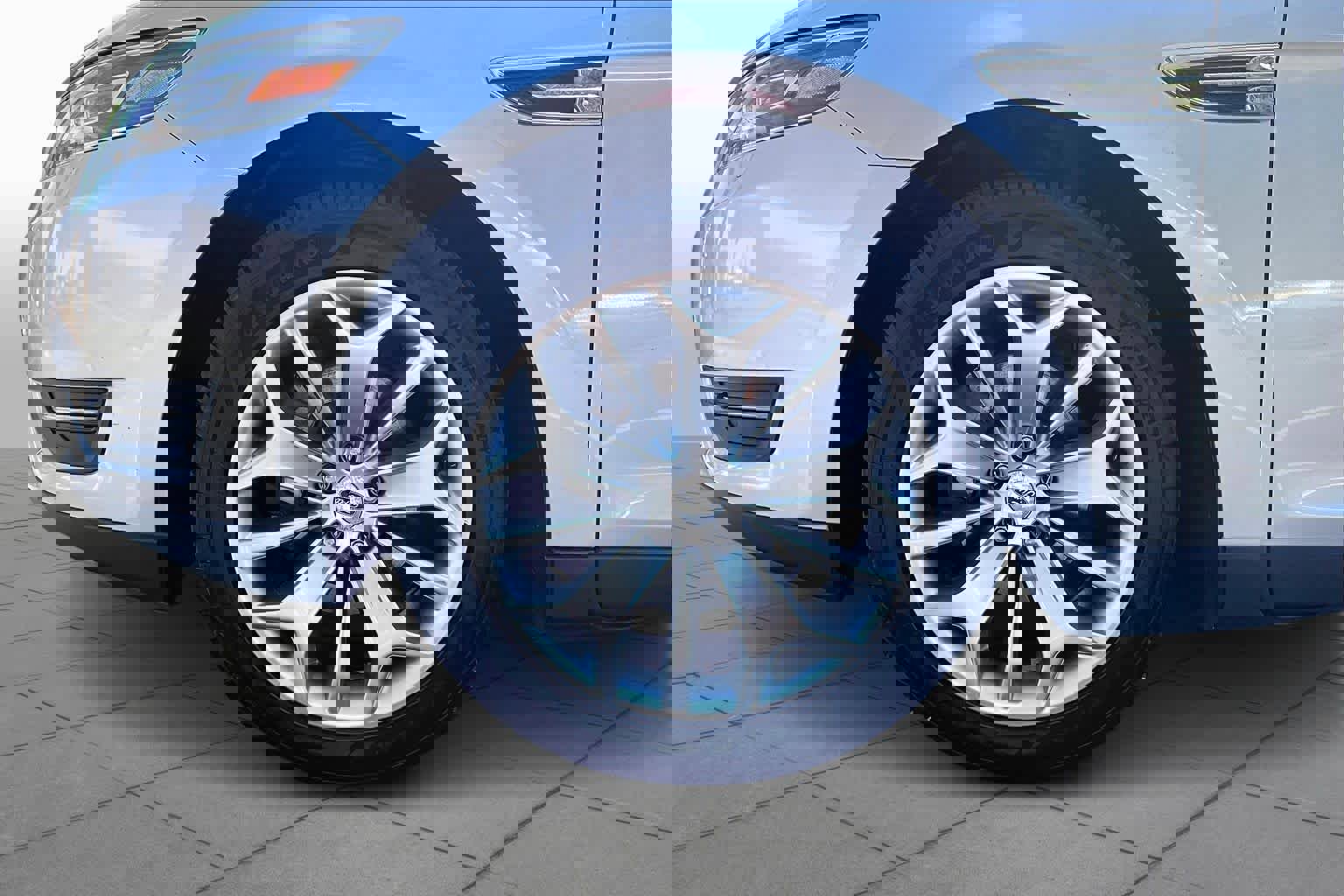 Used 2015 Ford Taurus Limited FWD image 11